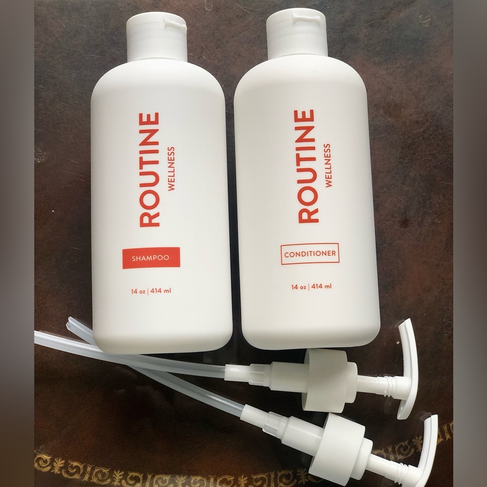 ROUTINE Wellness Shampoo & Conditioner Set - Coconut Vanilla NWT
